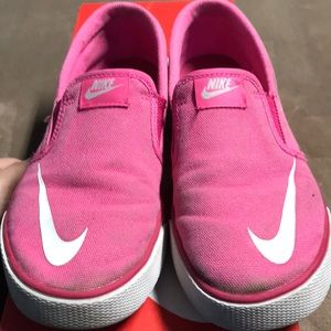 Pink nike slip on